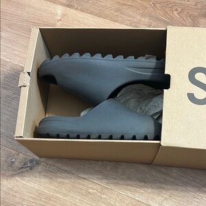 Yeezy slide granite